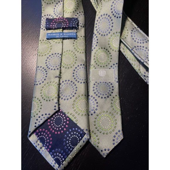 HAINES & BONNER LONDON LUXURY  TIE HAND MADE 100% SILK Green Blue Circles - Picture 1 of 4